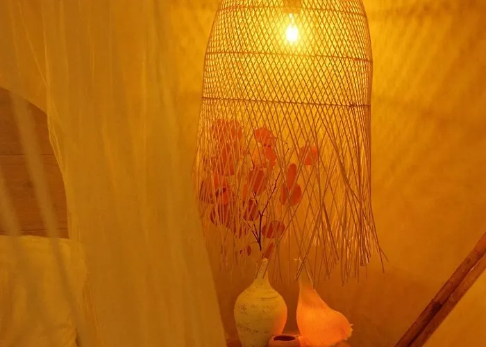Lodge Romantic Star Bath Suite, Cave Pool & Yoga Center