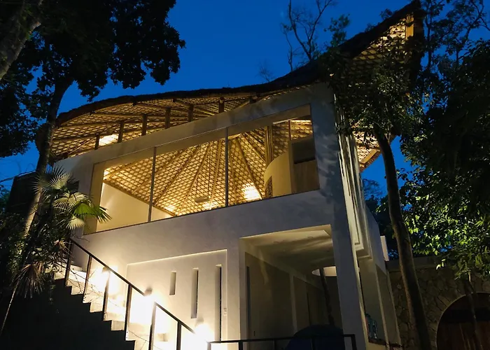 Romantic Star Bath Suite, Cave Pool & Yoga Center Lodge *