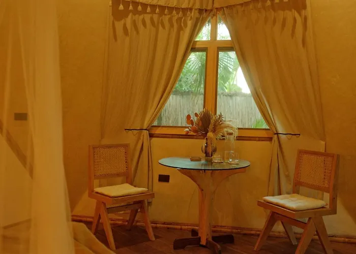 Romantic Star Bath Suite, Cave Pool & Yoga Center Tulum